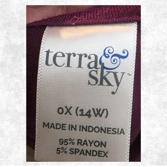 Terra & Sky 0X (14W) Purple Tunic Top Soft Stretch Knit Plus Size Casual Tee - Picture 3 of 5